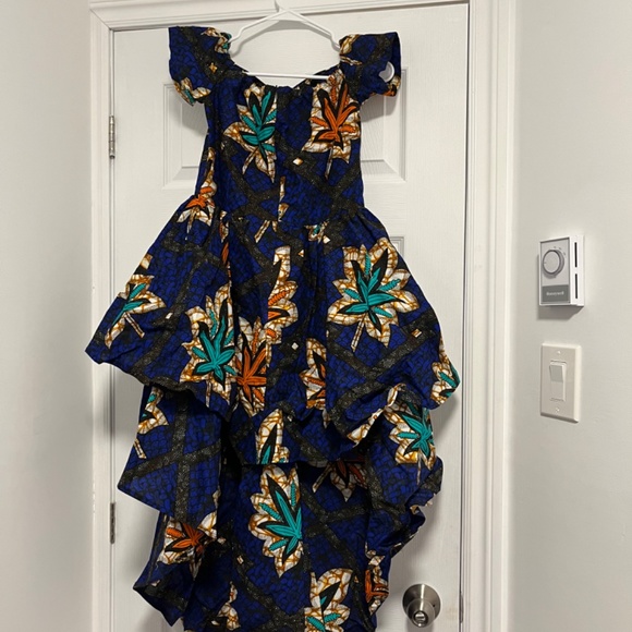 African Dress - Picture 2 of 4